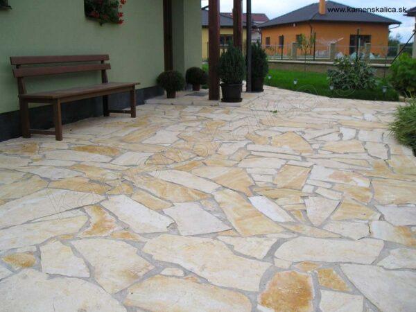 Vápenec B4 dlažba pr. 10-50 cm priemer: dlažba hr. 2-3cm