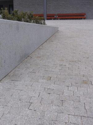 Žula šedá 4x rezaná kocka - mozaika 6 x 6 x 4 cm