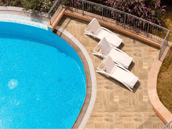 Travertín Mocca francúzsky vzor hr. 1,2 cm - sekané hrany