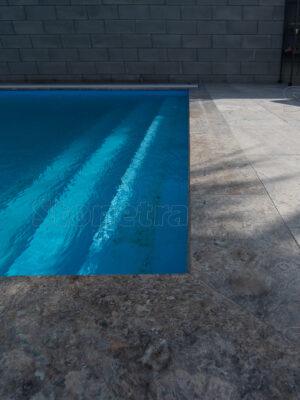 1532-4_cl2-5501-copy Bazénový lem travertín Silver Rozmery: 100 x 30 x 3 cm