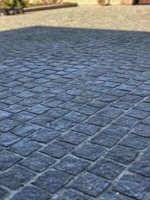 1628-7_cierna-zula-dlazobne-kocky-6-8-cm-6-7-m2-t Čierna žula dlažobné kocky 6/8 cm - 6,7 m2/t