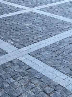 Žula čierna 4x rezaná kocka - mozaika 6 x 6 x 4 cm