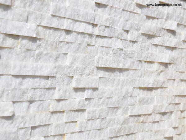 Mramor kryštál - remienkový kamenný obklad/panel