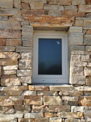 Vápenec Nadri - rock face 15 - 60 cm x 7 - 14 cm x 3 - 7 cm