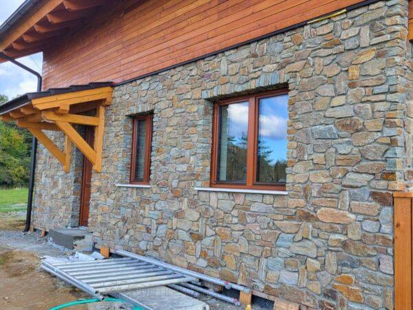 Kvarcit Altais - rock face