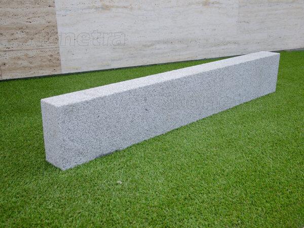 Žula šedá rezaný obrubník 150 cm x 25 cm x 12 cm