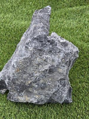 2290_mramor-black-rock-face-obklad-na-fasadu-roh Mramor Black - rock face - rohový prvok