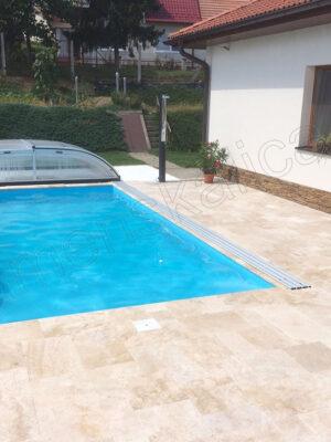 2313-1_kamenna-dlazba-k-bazenu-dlazba-na-terasu-dlazba-okolo-bazena Travertín francúzsky vzor Light hr. 3cm dlažba na terasu