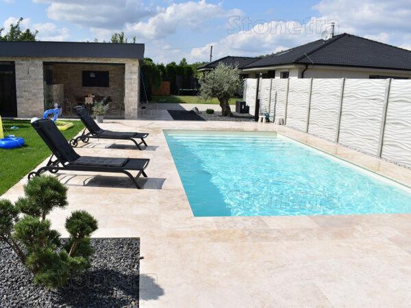 2316-3_kamenna-dlazba-k-bazenu-travertin-light-classic-kamenna-dlazba-k-bazenu-dlazba-na-terasu-dlazba-okolo-bazena Travertín Light Premium 61 cm x 40,6 cm x 3 cm - omieľaný