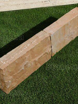 Pieskovec Camel obrubník 50 cm x 20 cm x 8 - 10 cm