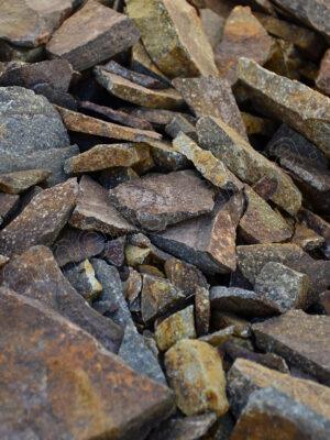 Andezit štiepka hnedá pr. 3-10 cm