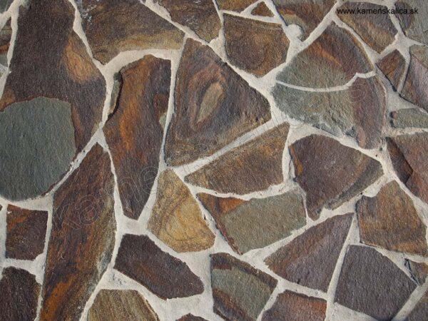 Andezit A2 obklad pr. 15-40 cm hr. 1-3 cm dúhový