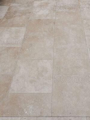 Travertín Classic CC 61 cm x 61 cm x 1,5 cm - matný, plnený