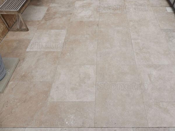 583-2_10-dsc-0441-copy Travertín Classic CC 61 cm x 61 cm x 1,5 cm - matný, plnený